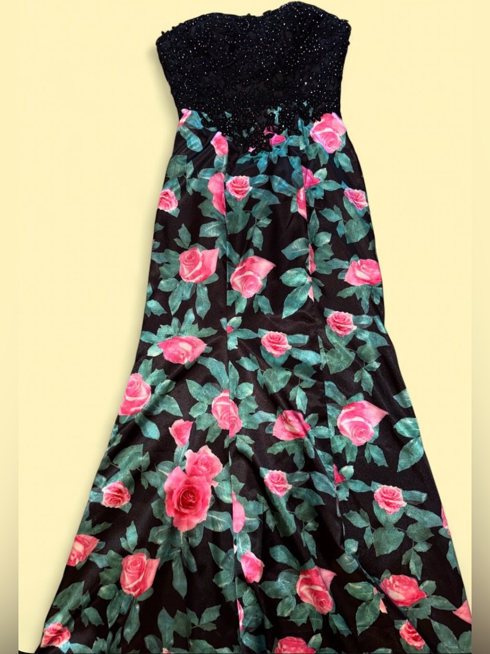 NWT Platinum by Jovani Black Rose Print Strapless Formal Gown Size 4 Prom Dress